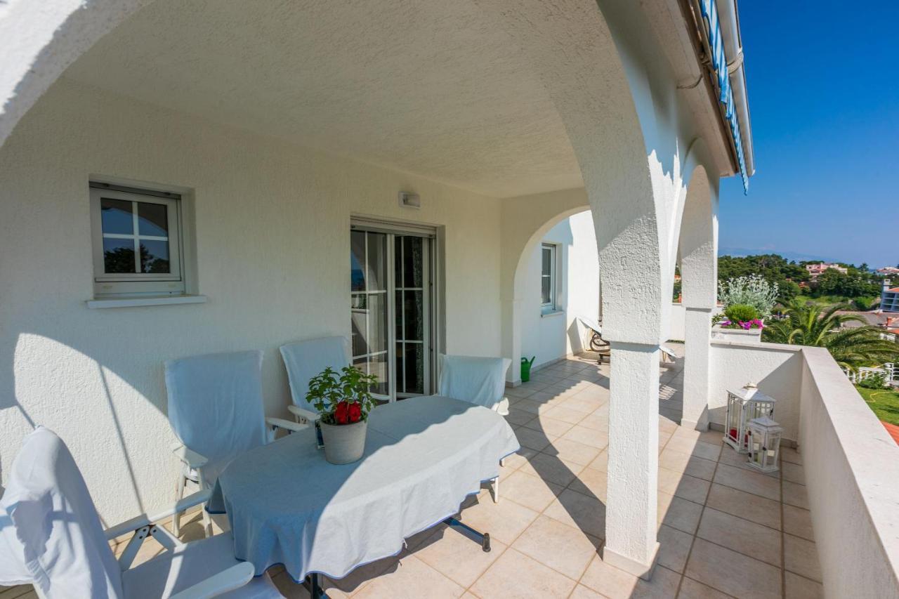 Apartments Vila Antula Banjol Exterior photo