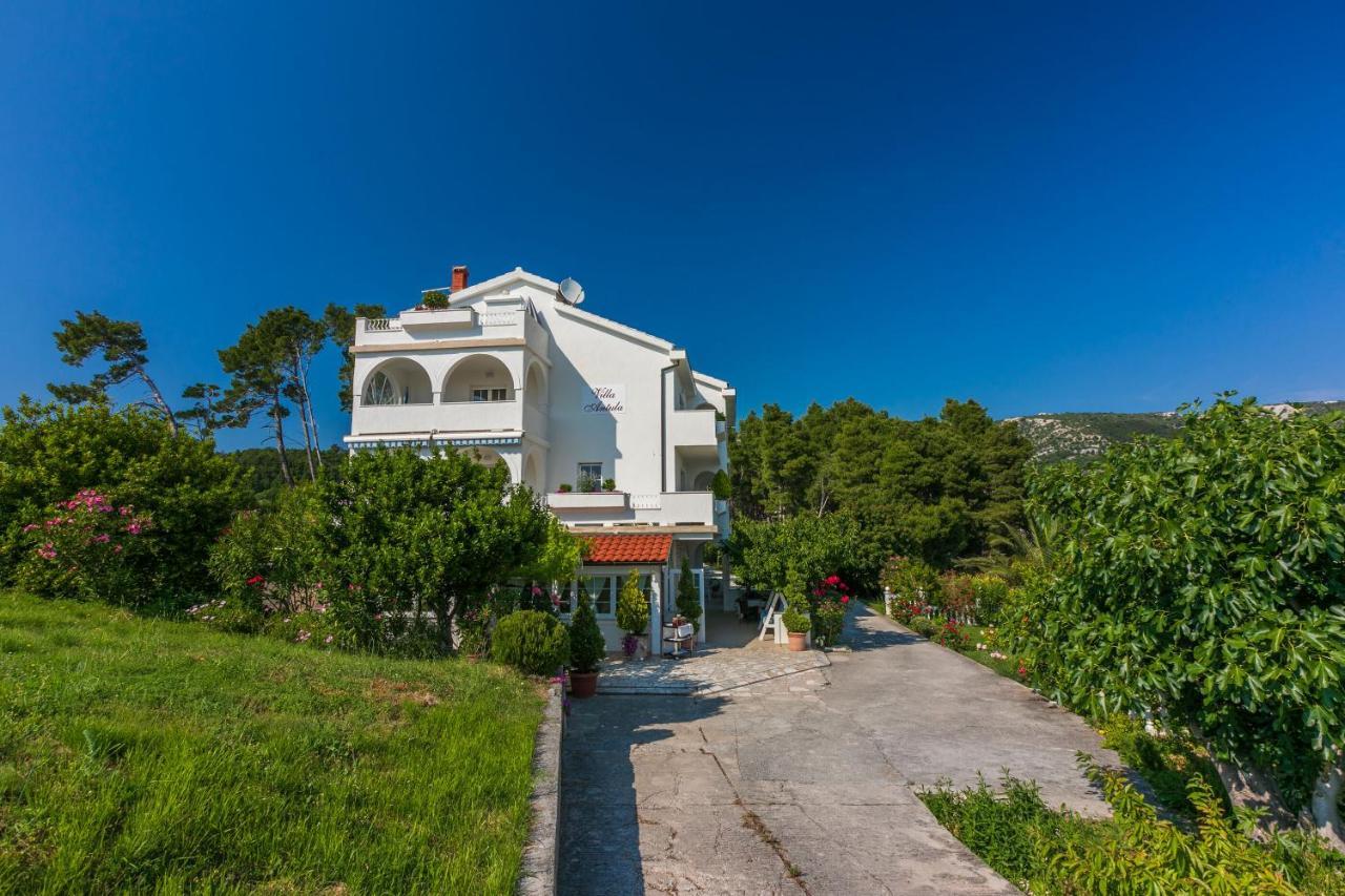 Apartments Vila Antula Banjol Exterior photo